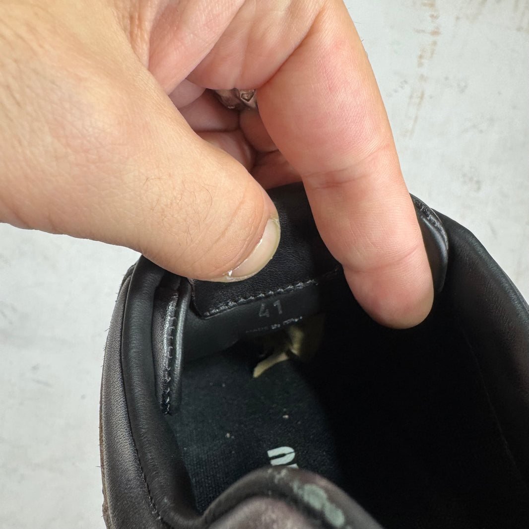 Miu Miu 
Black Leahter New Balance