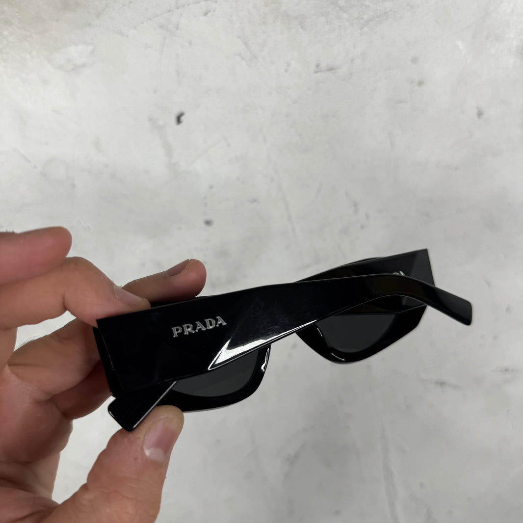 Prada SPRB19 Sunglasses
