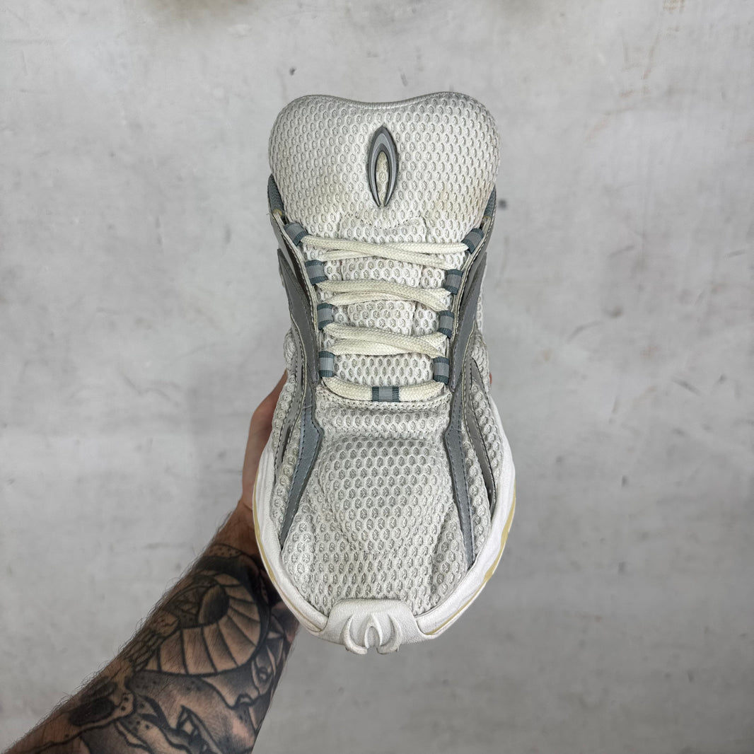 Type Various Zero White/Silver Sneaker