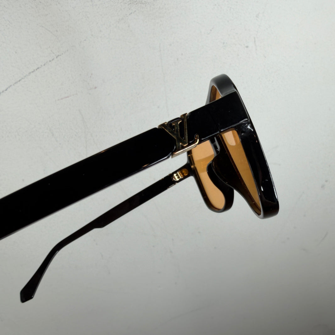 Louis Vuitton Aviator Sunglasses