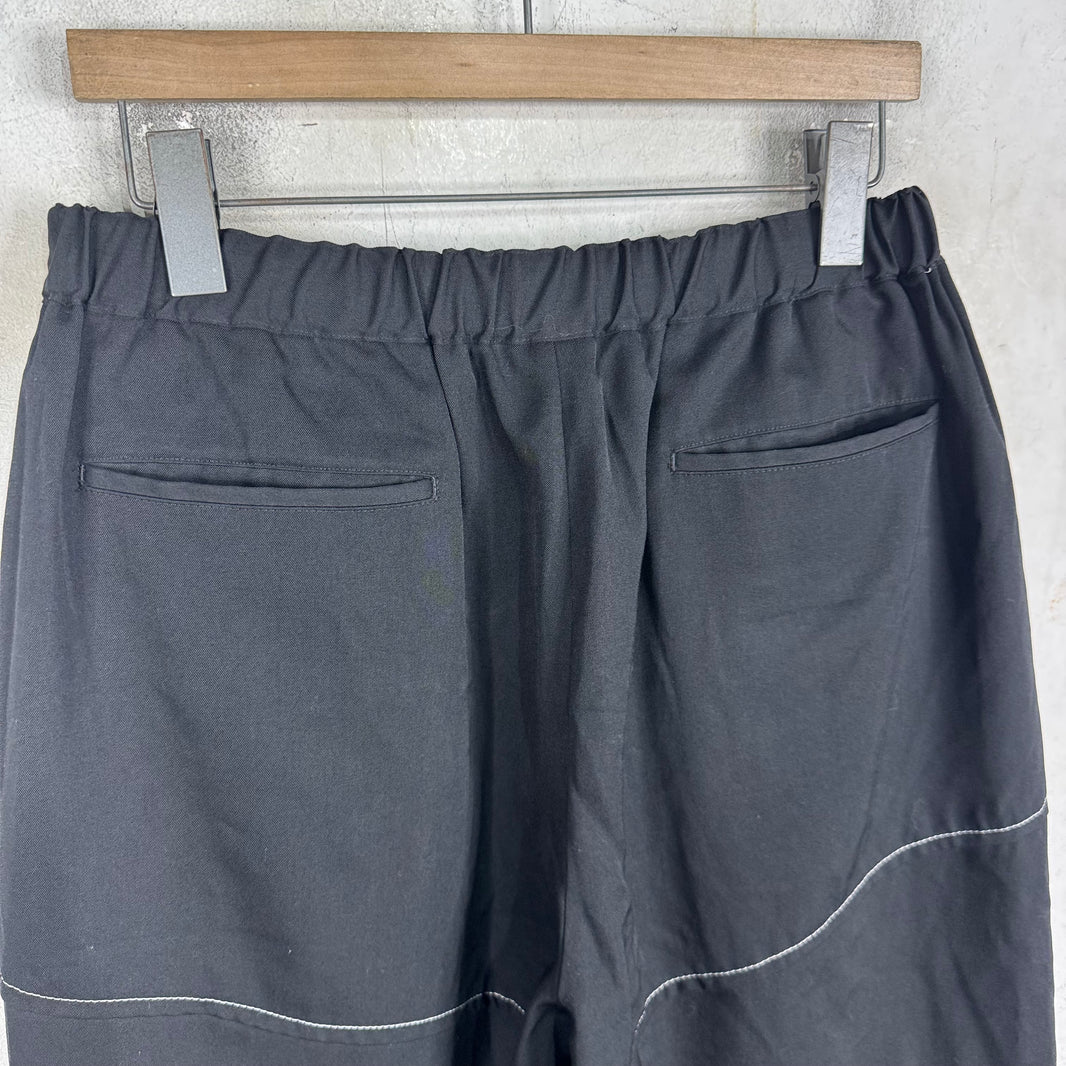 CDG Black Contrast Stitch Ballon Tapered Shorts