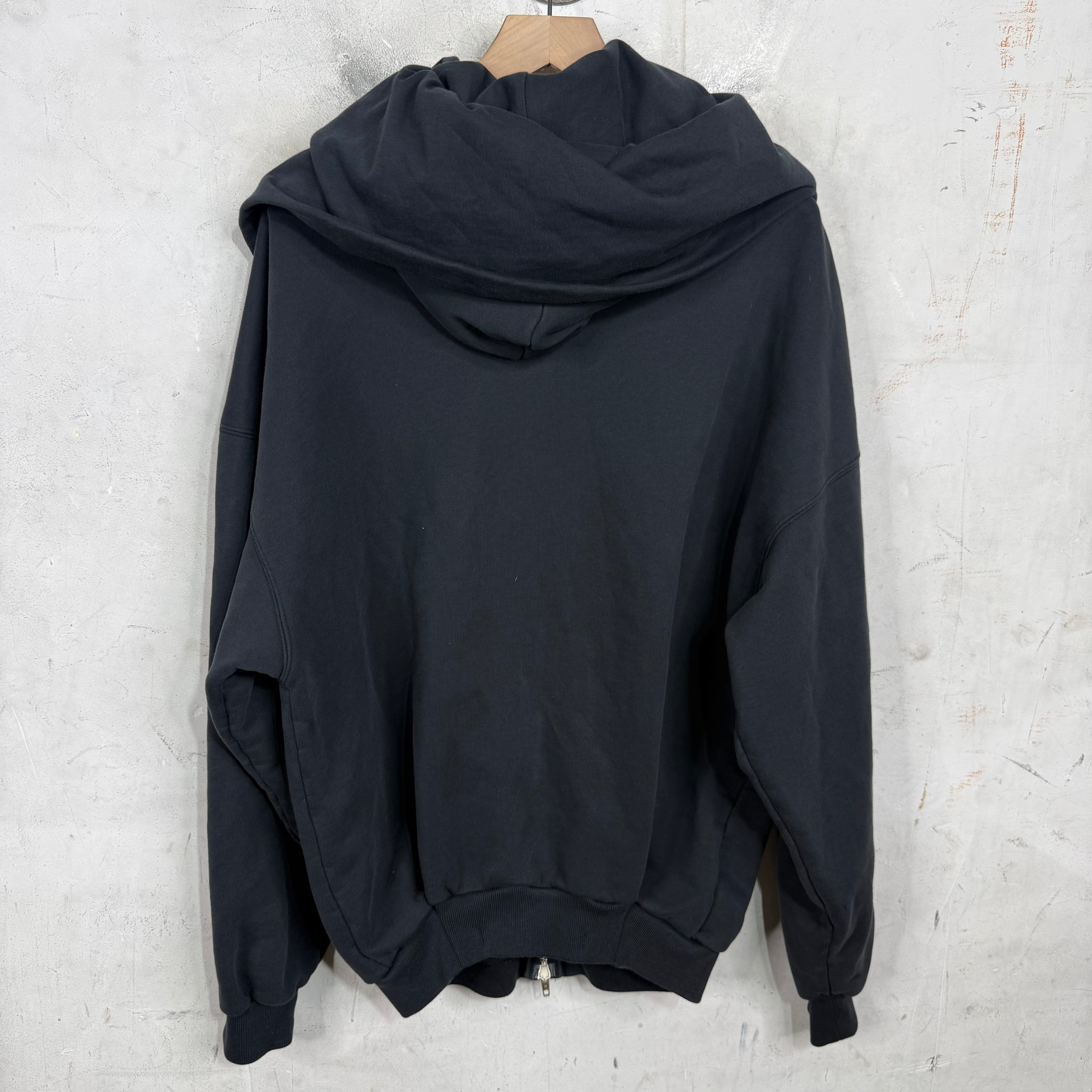 トップス balenciaga incognito hoodie Balenciaga Incognito Zip Hoodie – www.Lukes.store