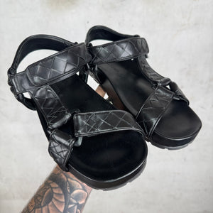 Bottega Veneta Intreciatto Leather Strapped Sandals