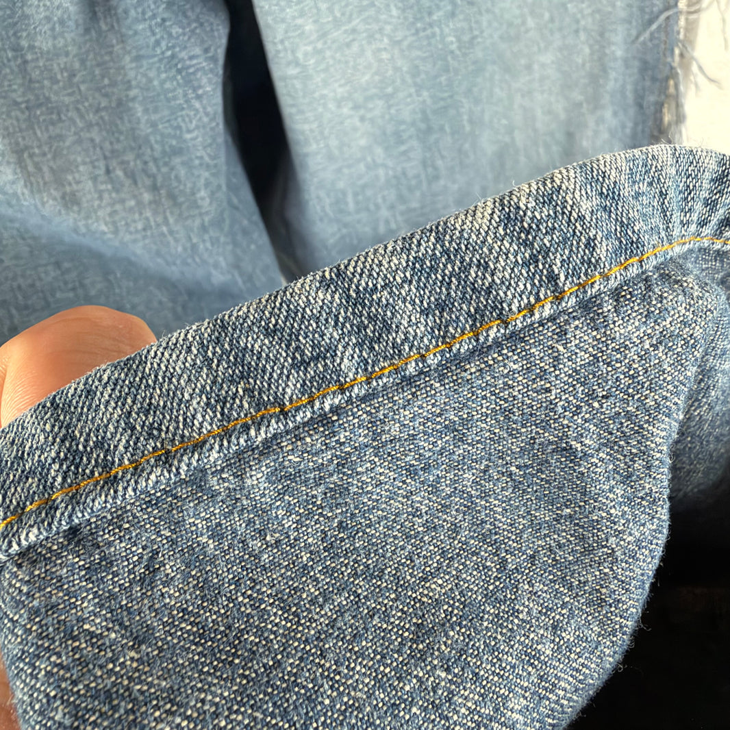 D&G Feel Energetic Distressed Jeans