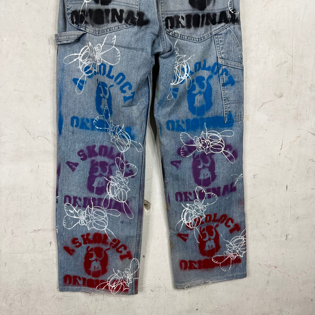 Skoloct Stencil Spraypaint Lee Jeans