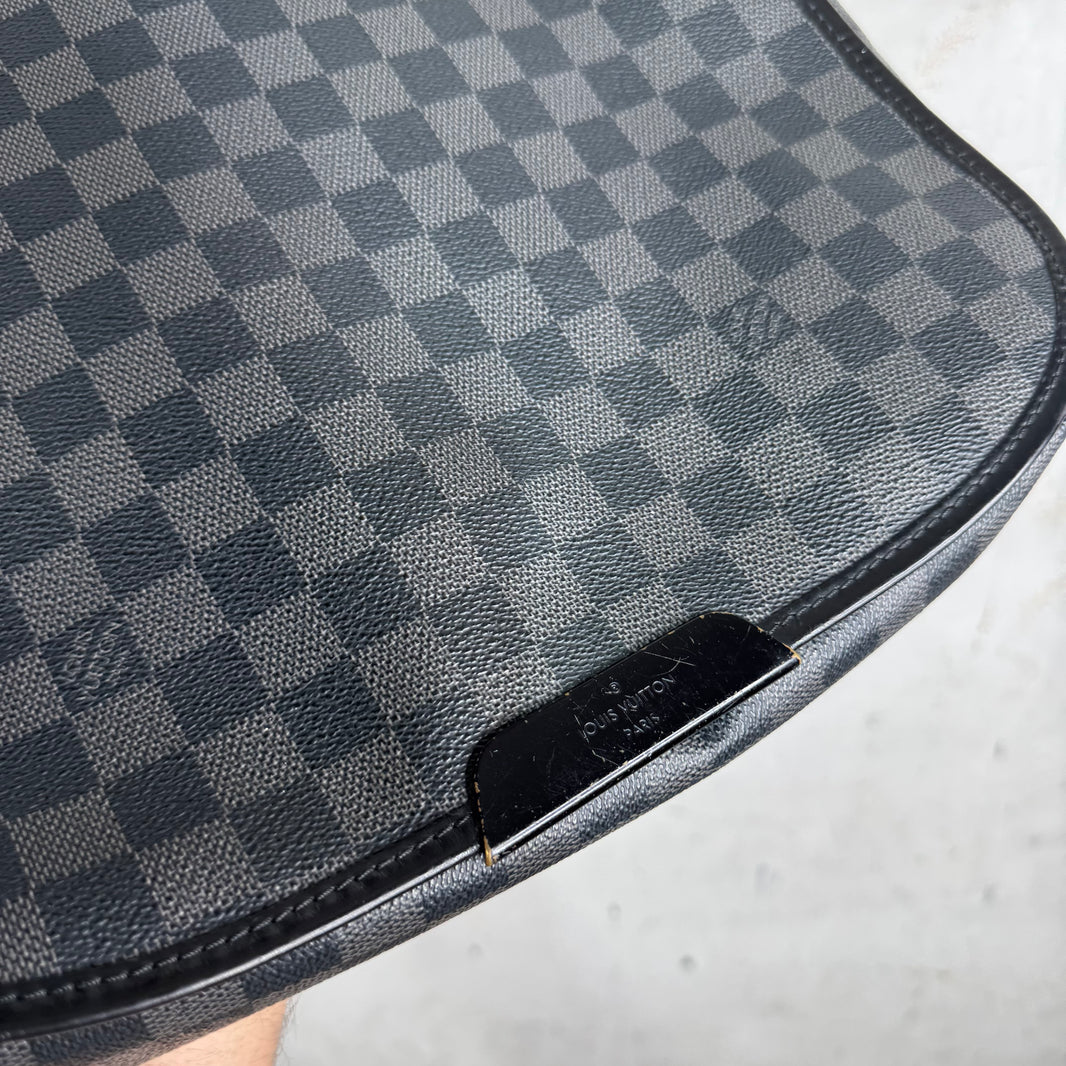 Louis Vuitton Black Damier Daniel Messenger Bag