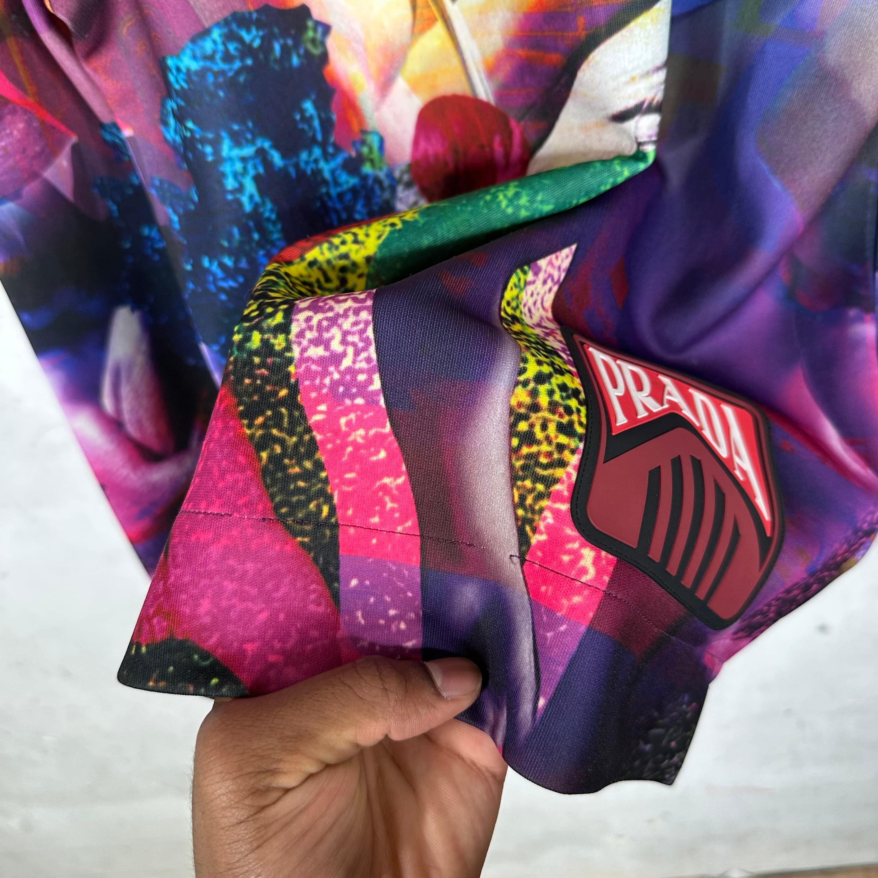 [希少カラー] PRADA Archive Zip Up Shirt Prada '19 Psychedelic Back Zip Shirt – www.Lukes.store
