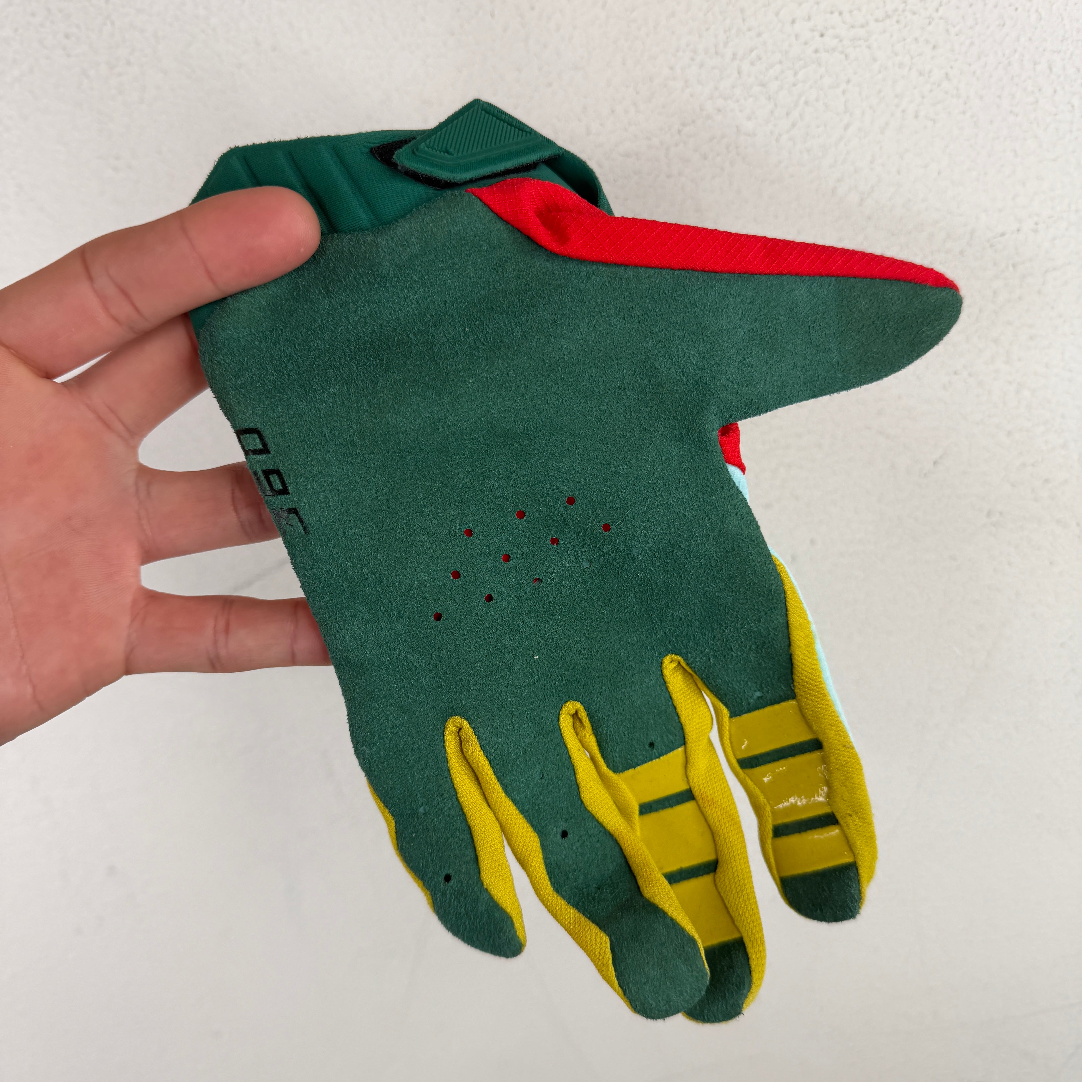 Supreme Fox Honda Racing Gloves – www.Lukes.store