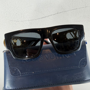 Louis Vuitton Link Sunglasses