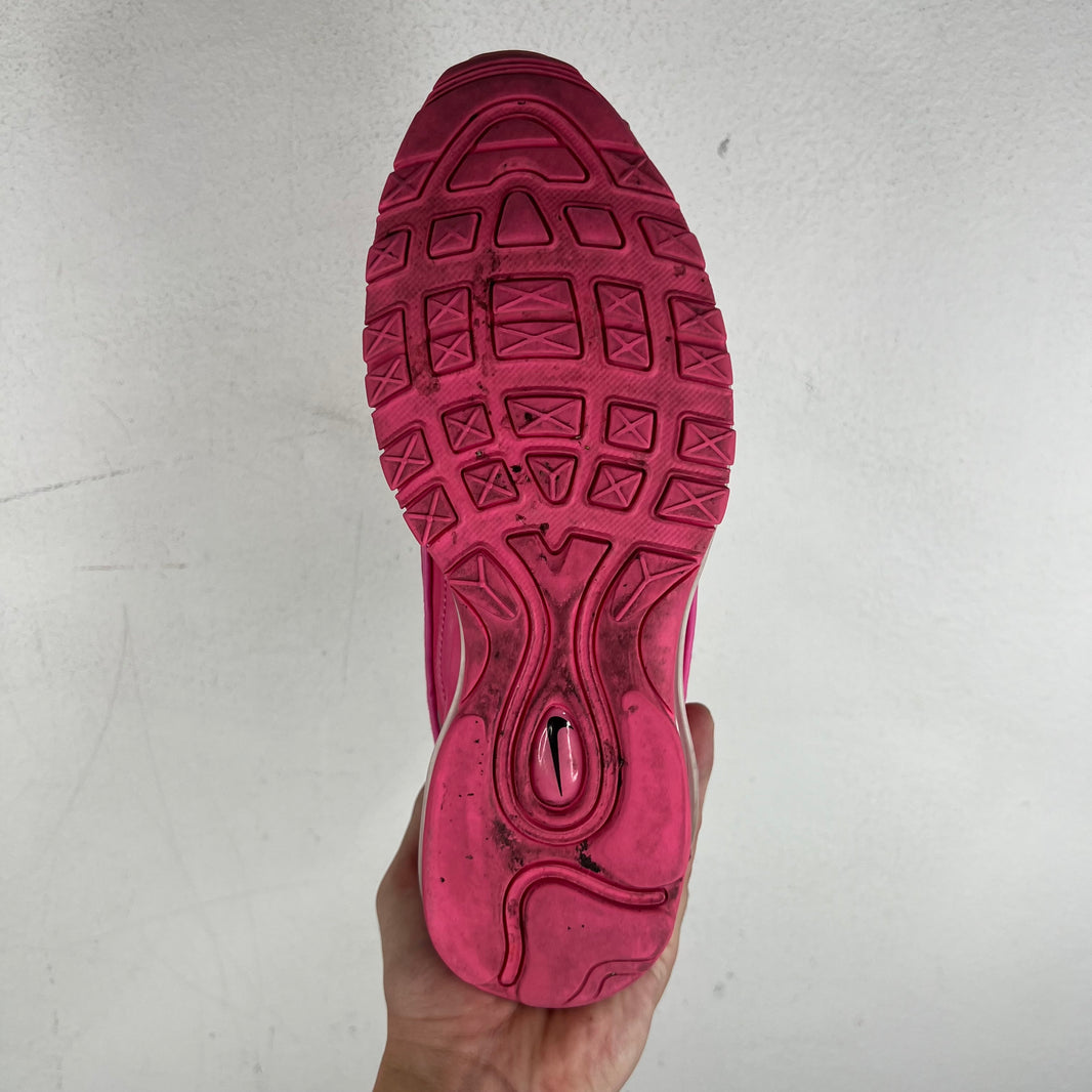 Supreme Nike Pink AM98 TL Sneakers