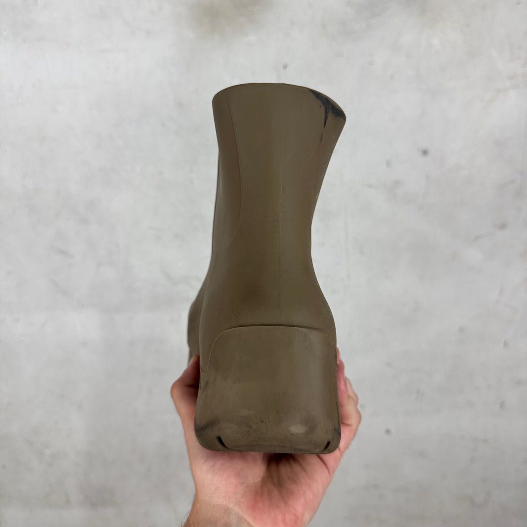 Bottega Veneta Brown Rubber Puddle Boots