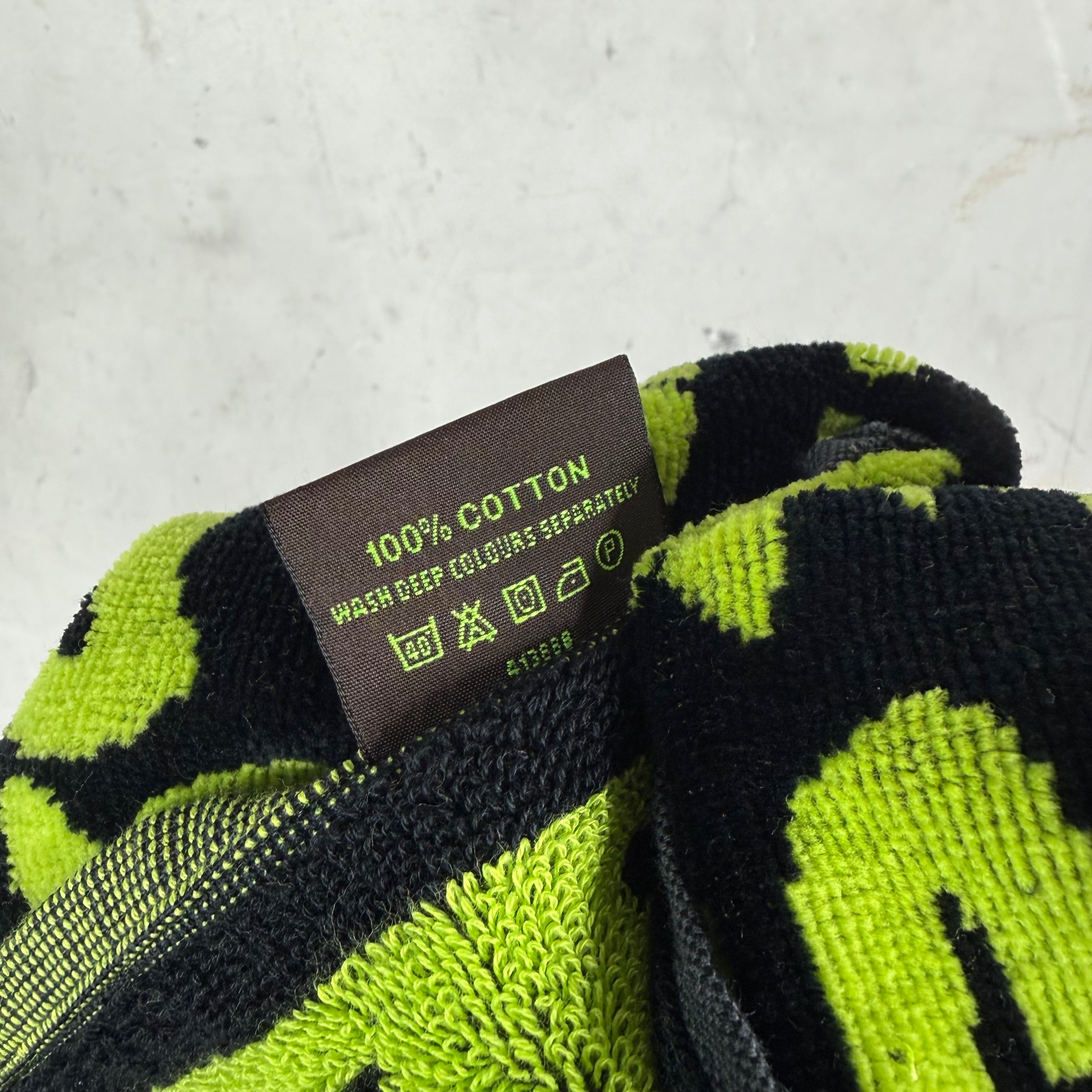 Louis Vuitton Stephen Sprouse Green Towel – www.Lukes.store