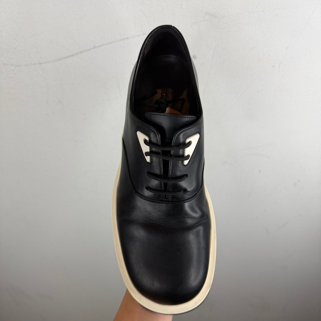 Bottega Veneta Black/White Tire Low Derbies