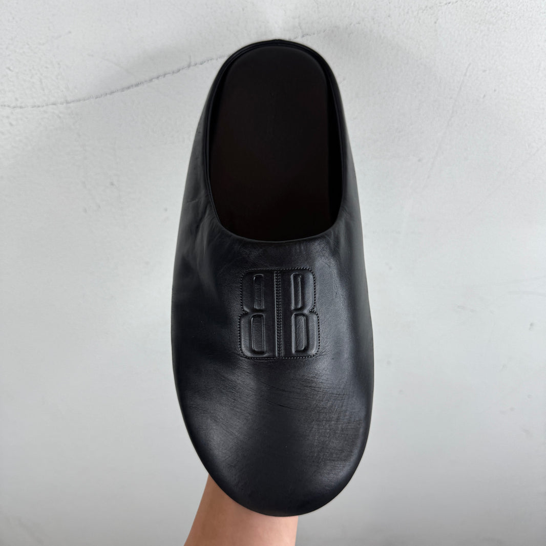 Balenciaga Chateau Leather Slippers