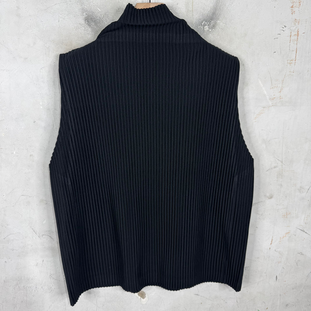 Issey Miyake Mock Neck Pleates Sleeveless Shirt