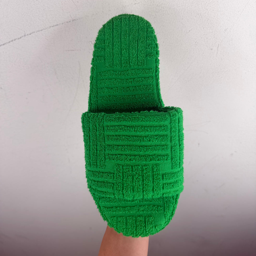 Bottega Veneta Resort Sponge Slides