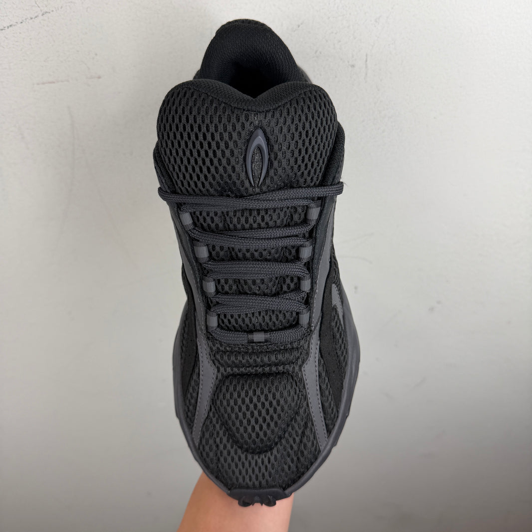 Type Various Zero Black Sneakers