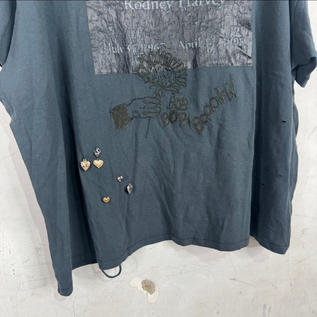 Paly Rodney Harvey Charm T-Shirt