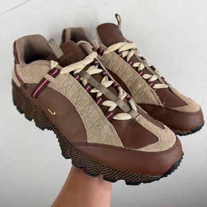 Nike Jacquemus Humara Sneakers
