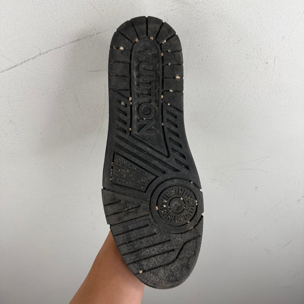 Louis Vuitton Employee Trainers