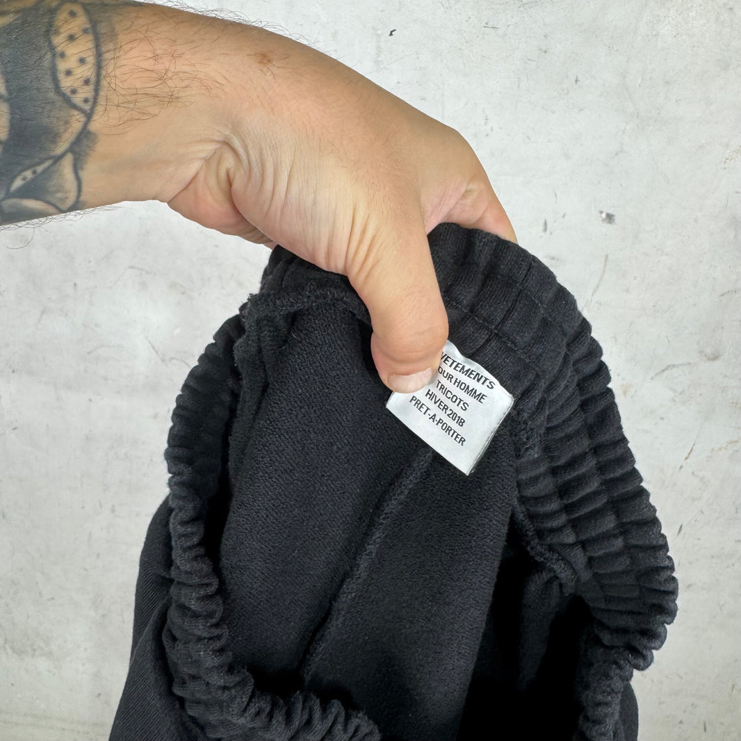 Vetements Script Logo Sweatpants