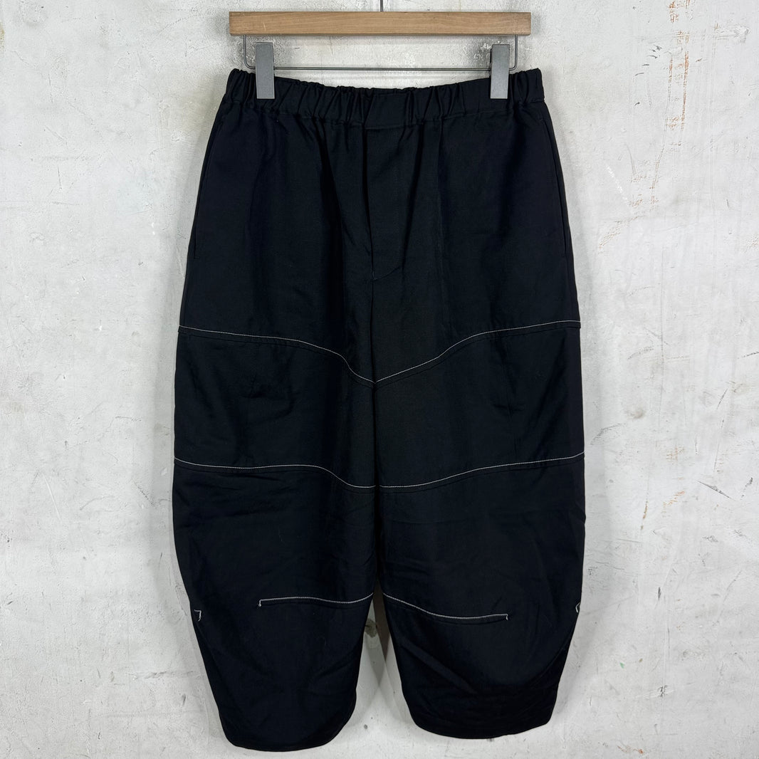 CDG Black Contrast Stitch Ballon Tapered Shorts