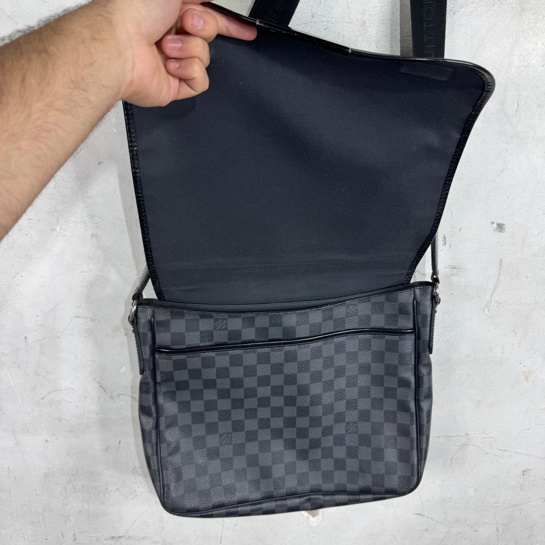 Louis Vuitton Black Damier Daniel Messenger Bag