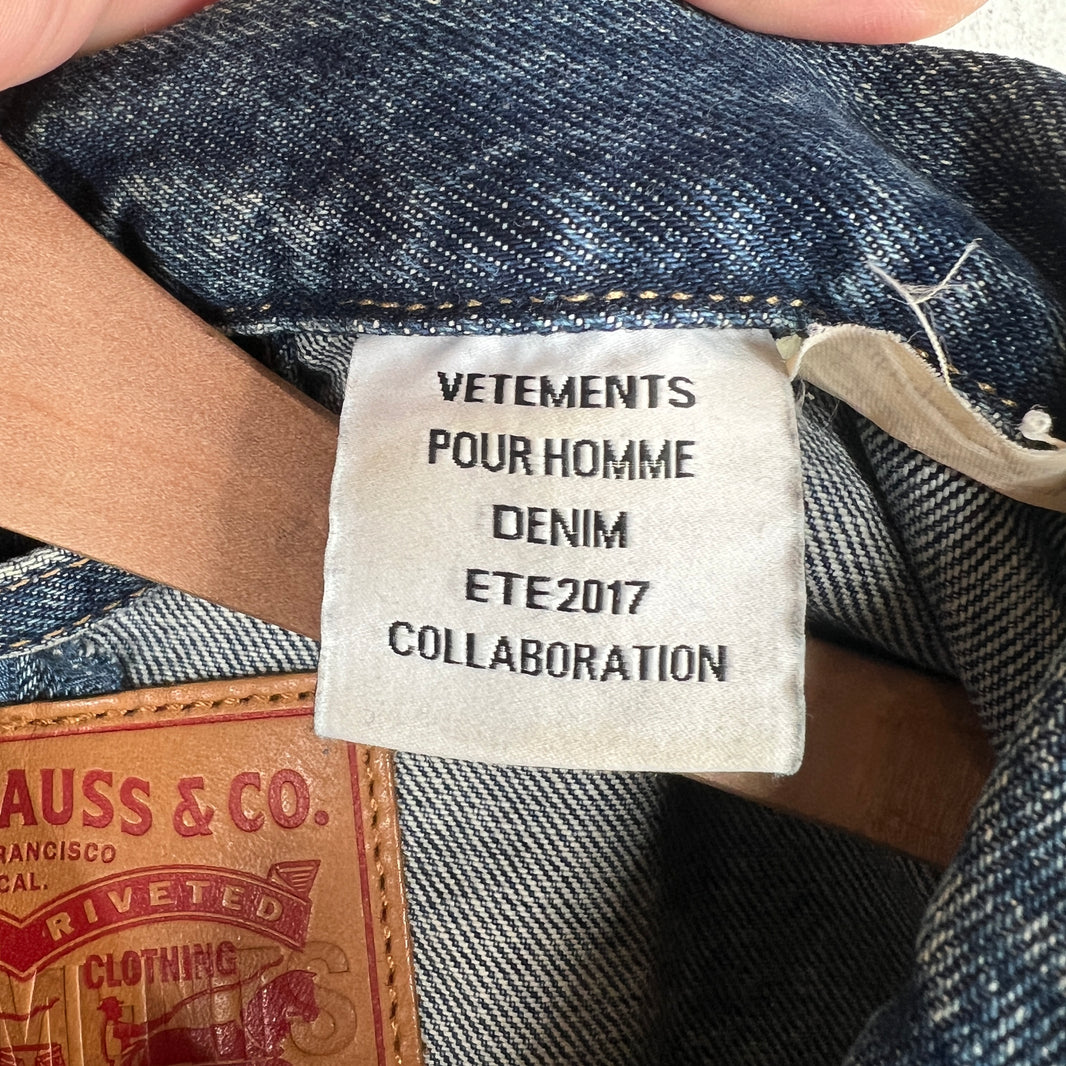 Vetements Levis Rebuilt Cropped Denim Jacket