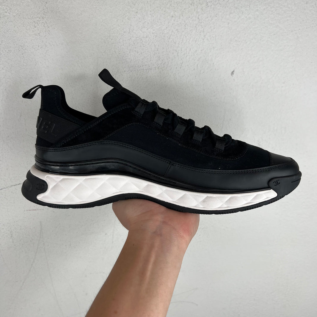 Chanel Velvet/Calfskin Mixed Fiber Runner Sneakers