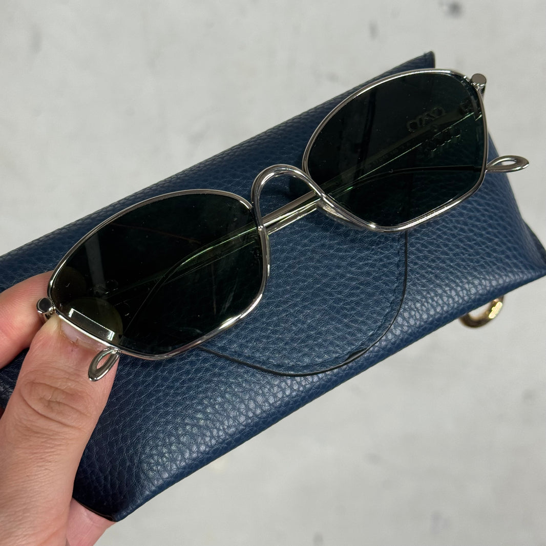 Loewe LW40115U Wire Anagram Sunglasses