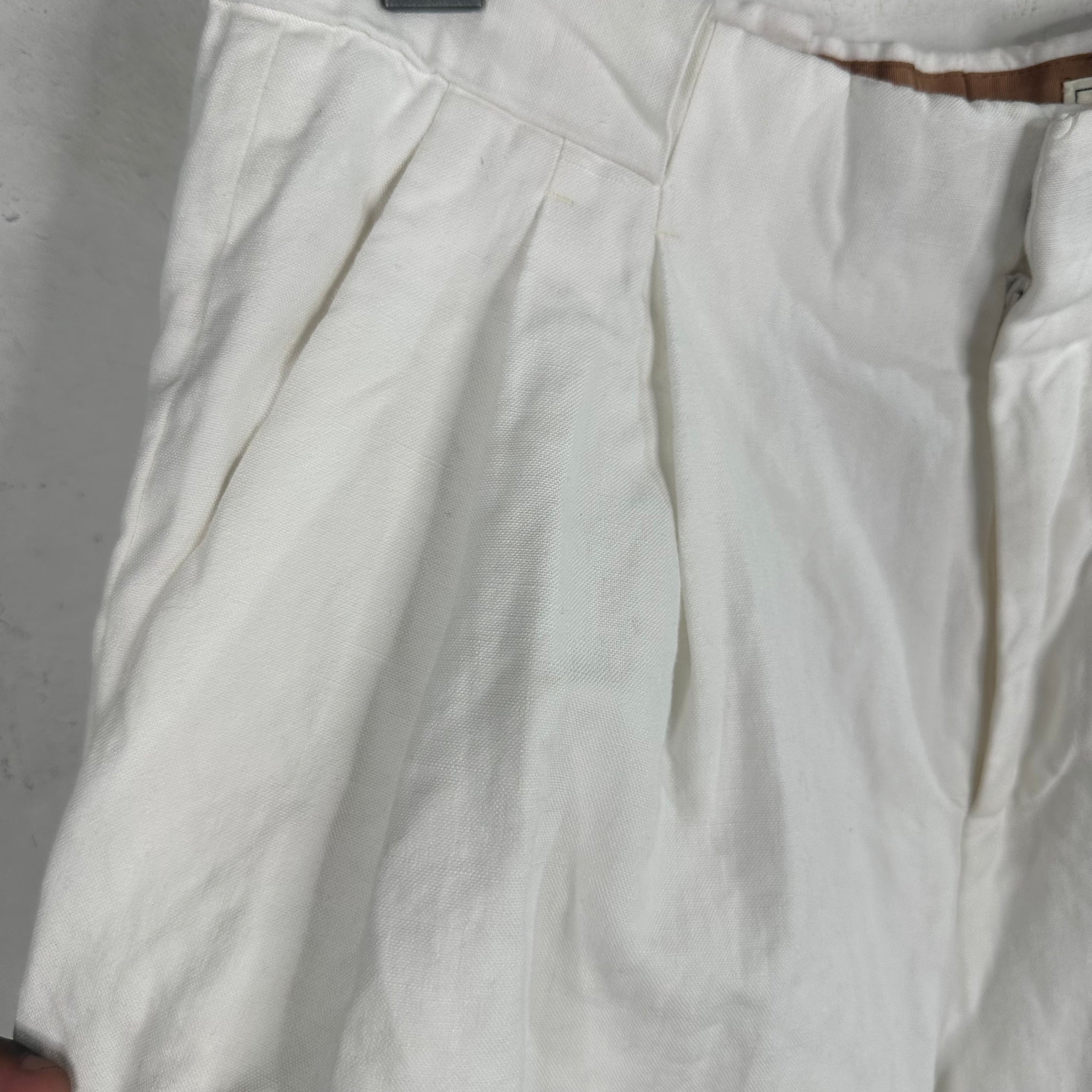 B+ Pleated White Shorts