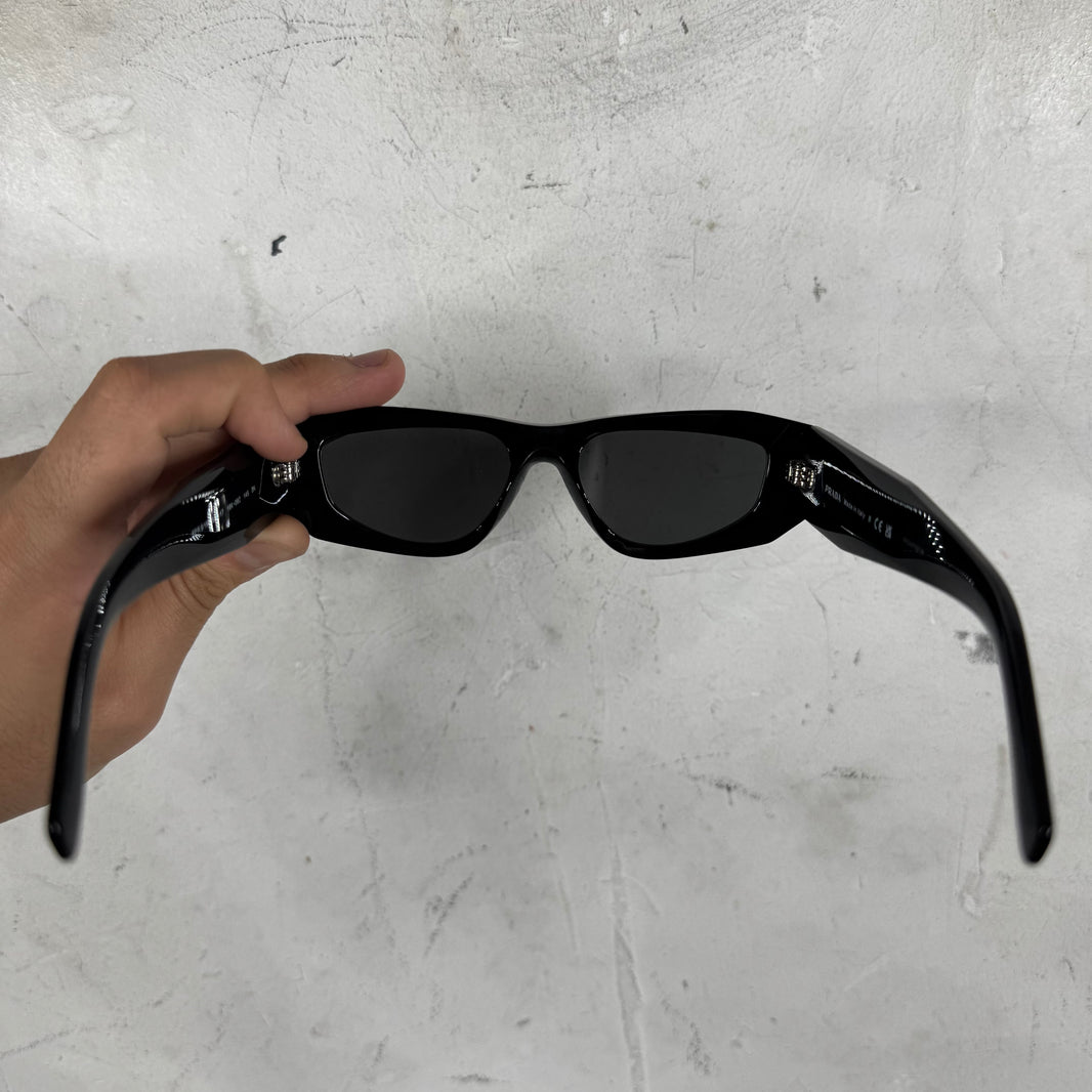 Prada SPRB19 Sunglasses