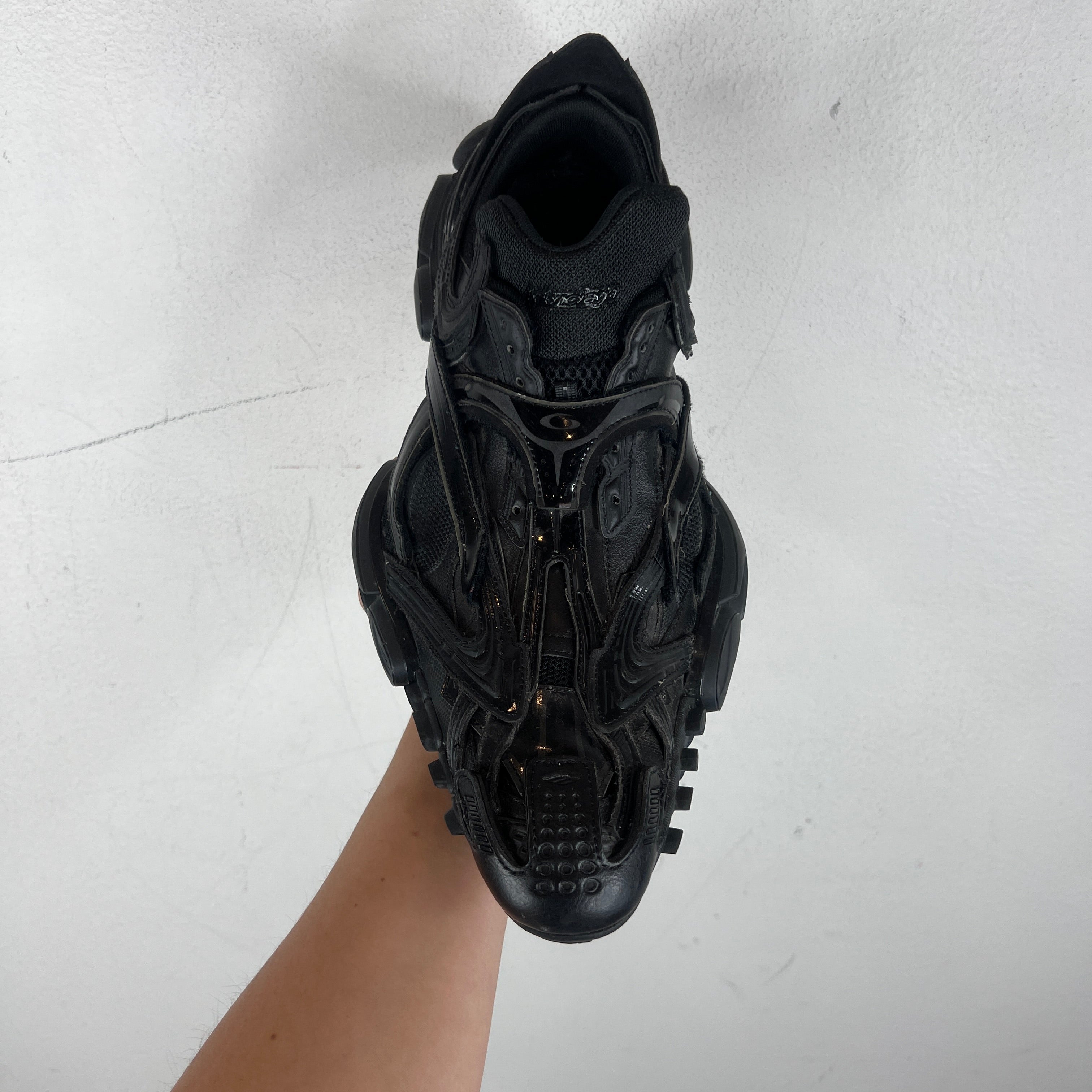 Balenciaga Reptile Runner Sneakers – www.Lukes.store