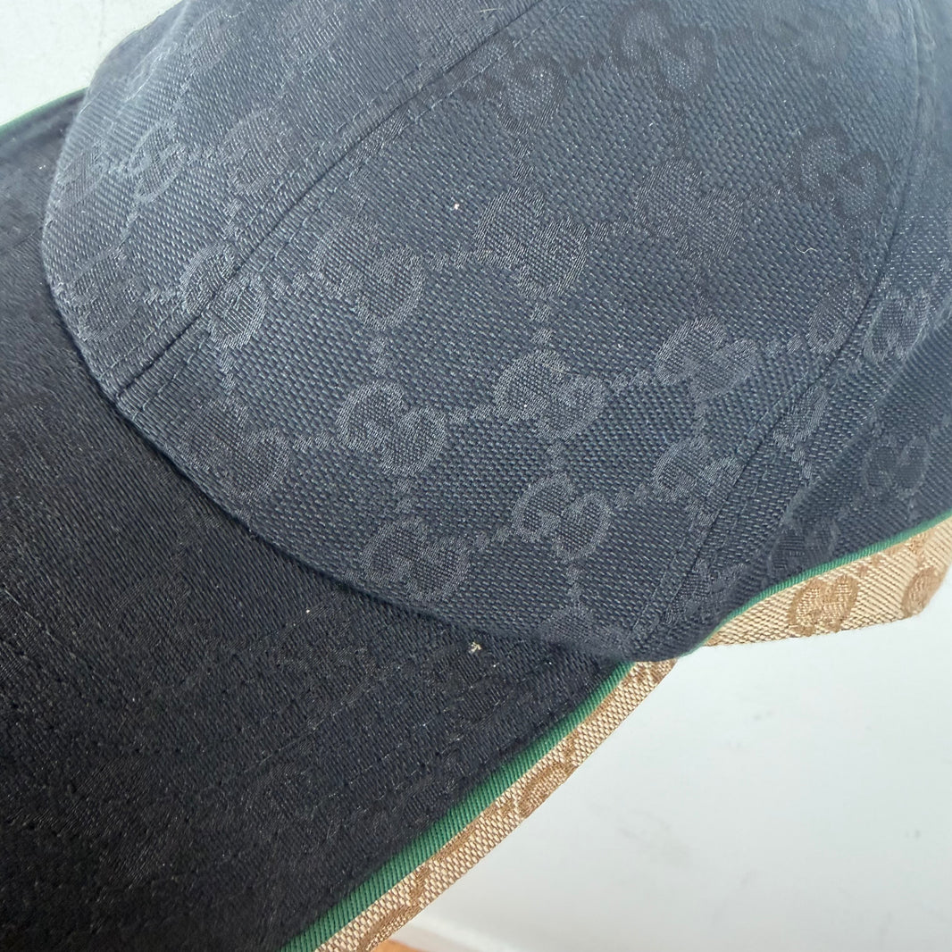 Gucci Black/Beige GG Canvas Monogram Baseball Hat
