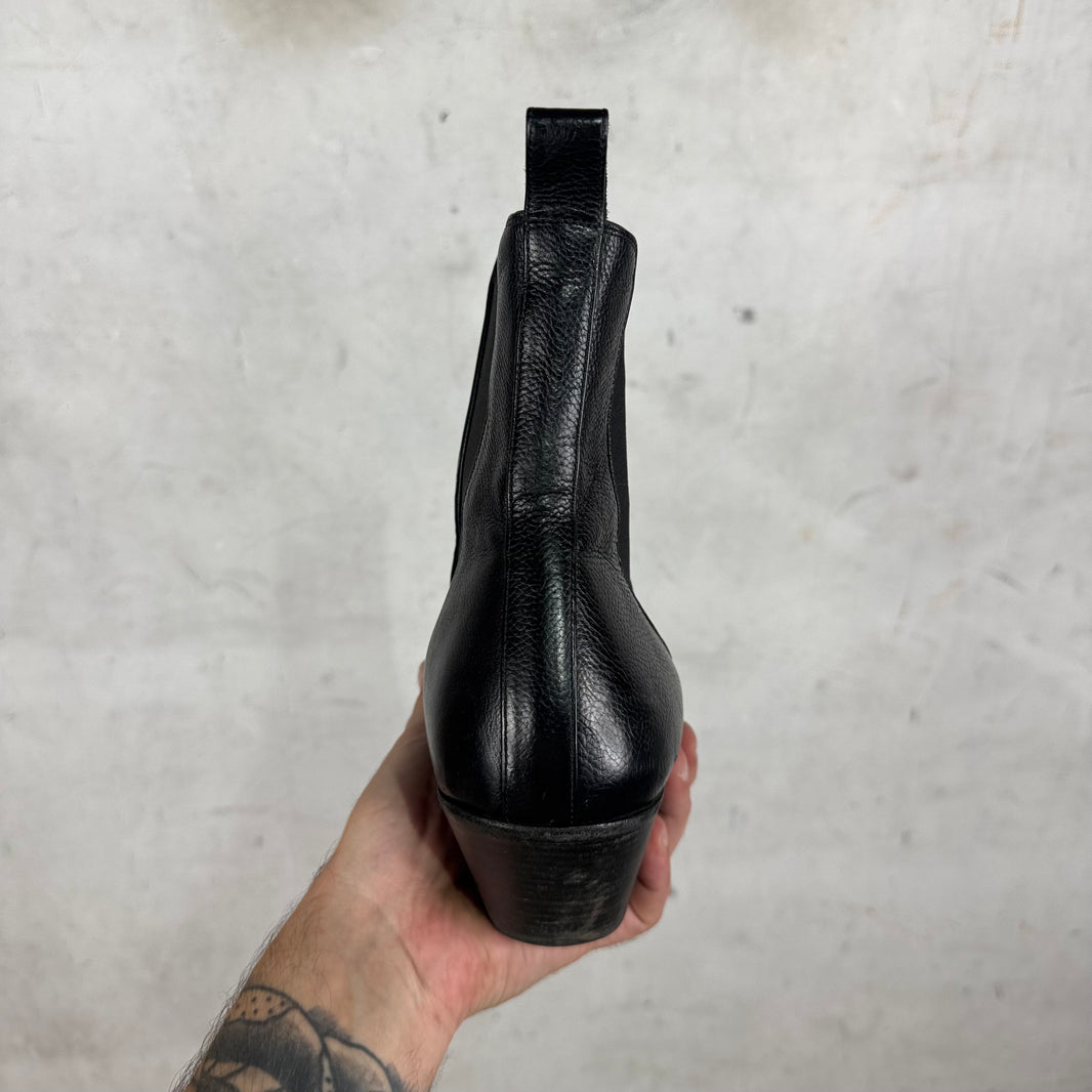 Saint Laurent Pointed Chelsea Boots