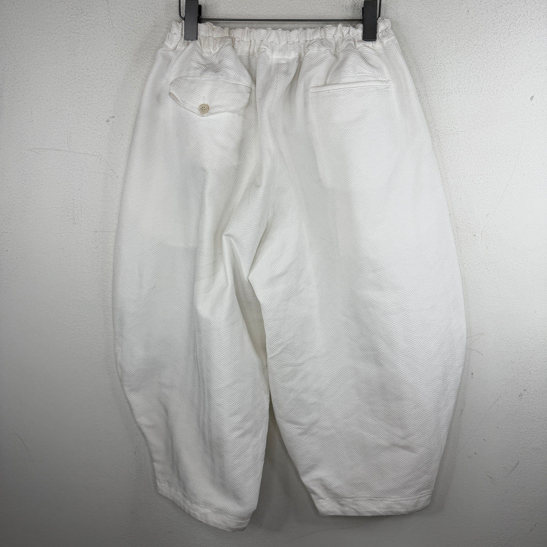 CDG White Pattern Balloon Shorts