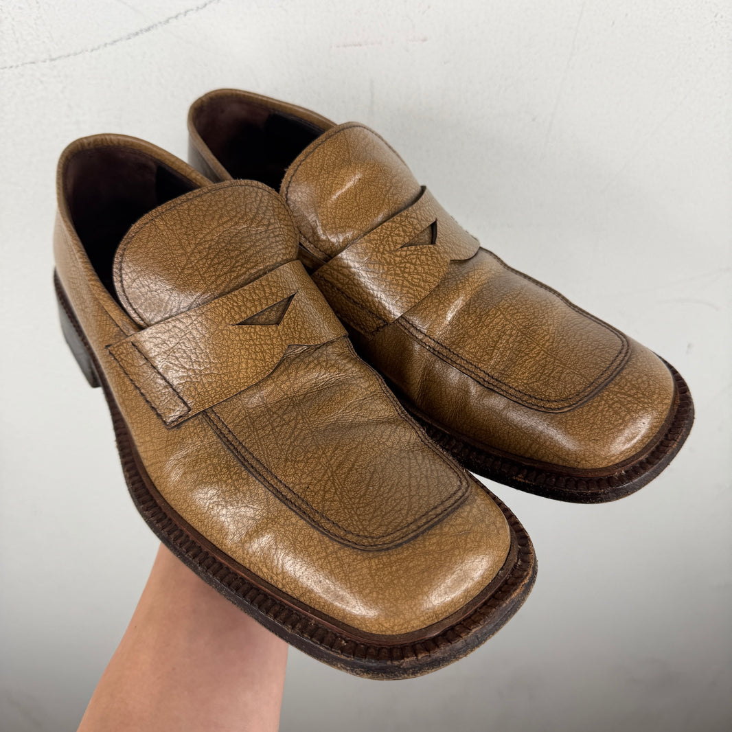 Prada Pebble Printed Leather Penny Loafers – www.Lukes.store display picture 1