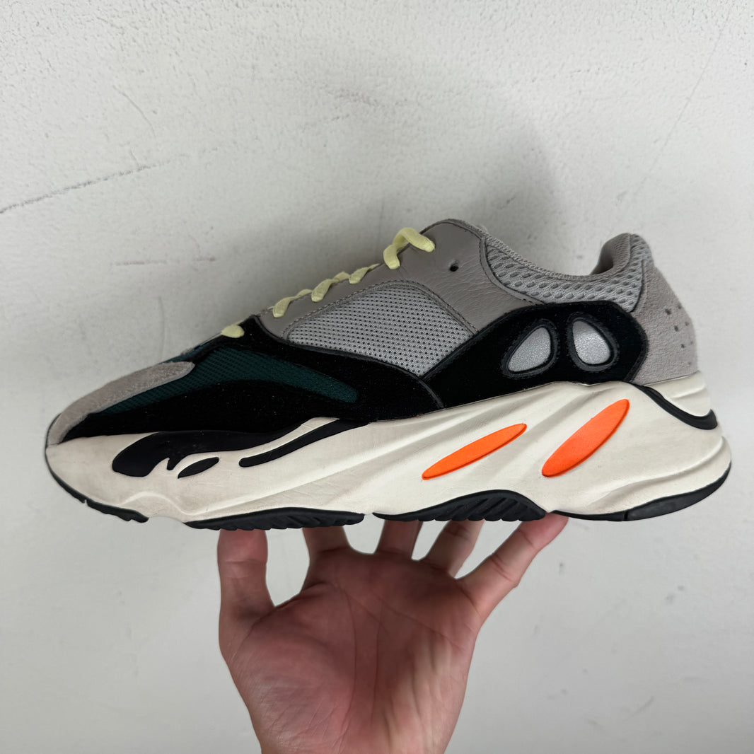 Yeezy 700 Wave Runner Sneakers