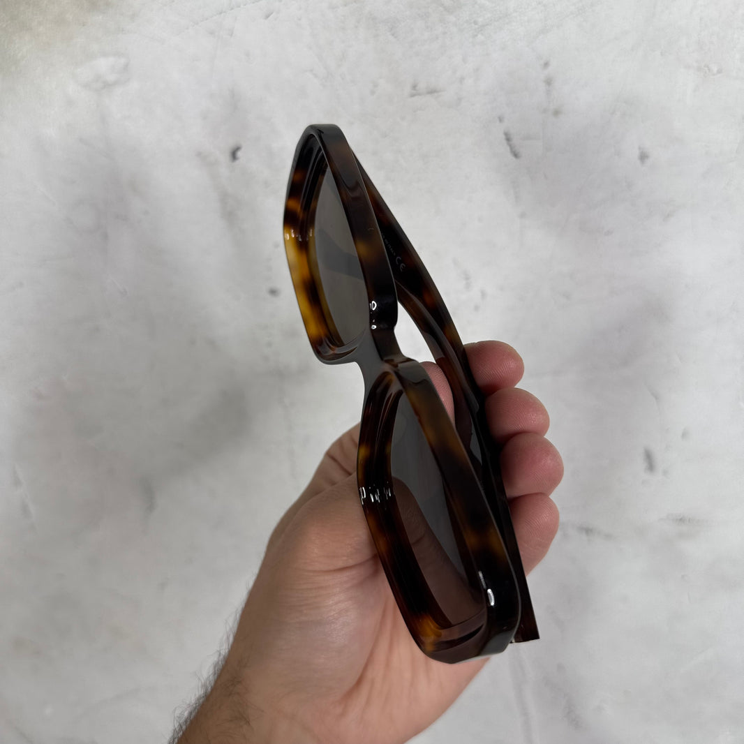 Loewe LW40071U Sunglasses