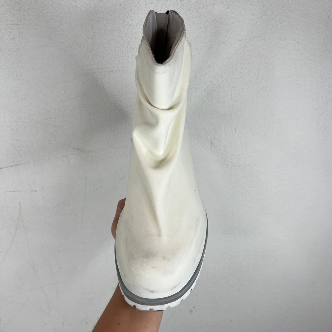 424 White Marathon Boots