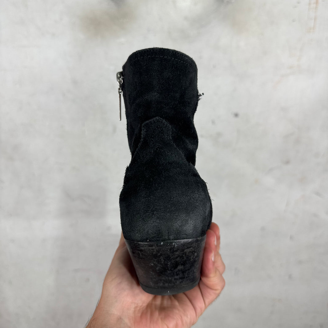 Saint Laurent Suede Lucas Boots