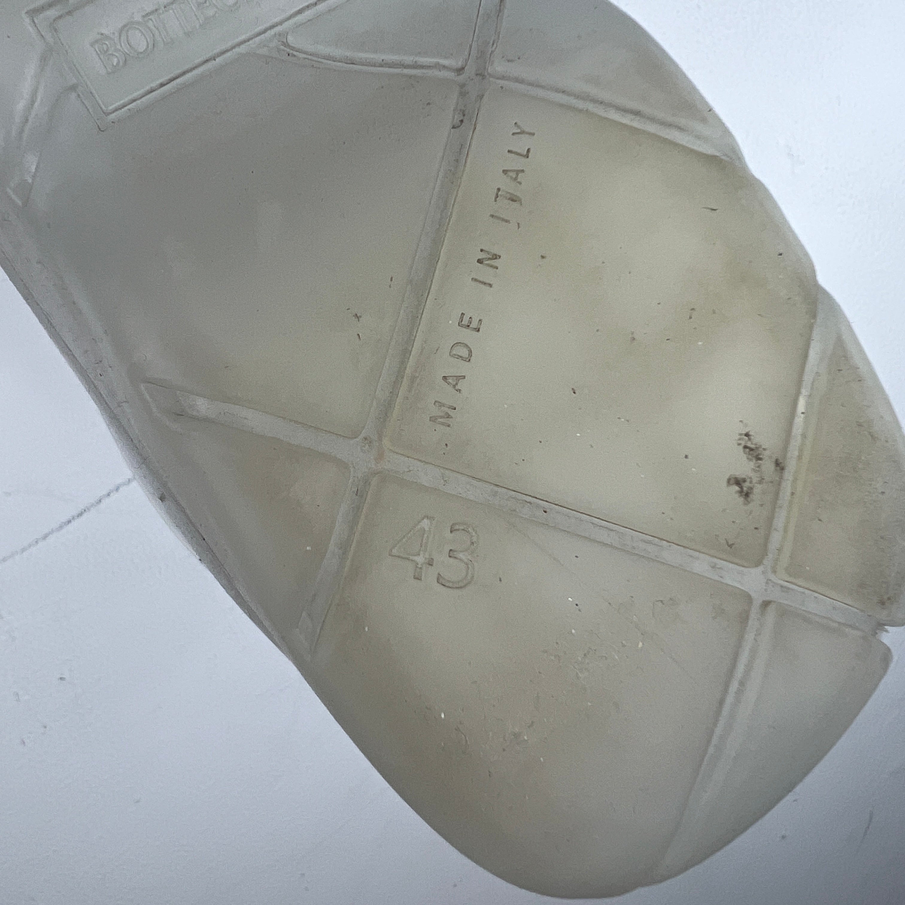 Bottega Veneta Clear Puddle Boots – www.Lukes.store