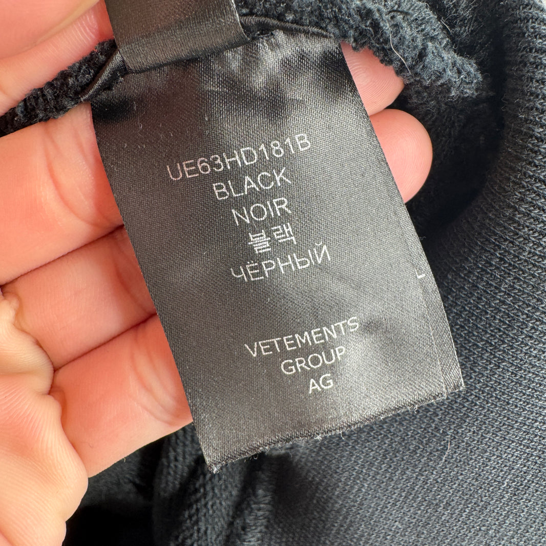 Vetements Plain Distressed Zip Hoodie