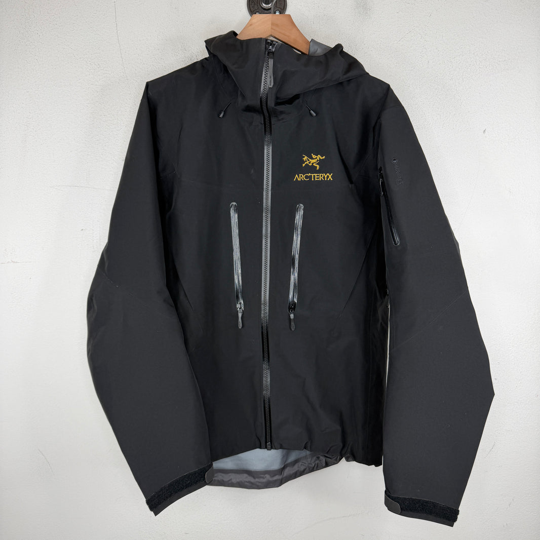 Arc'teryx Black Alpha SV Jacket