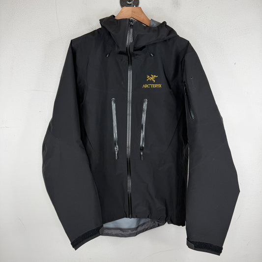 Arc'teryx Black Alpha SV Jacket