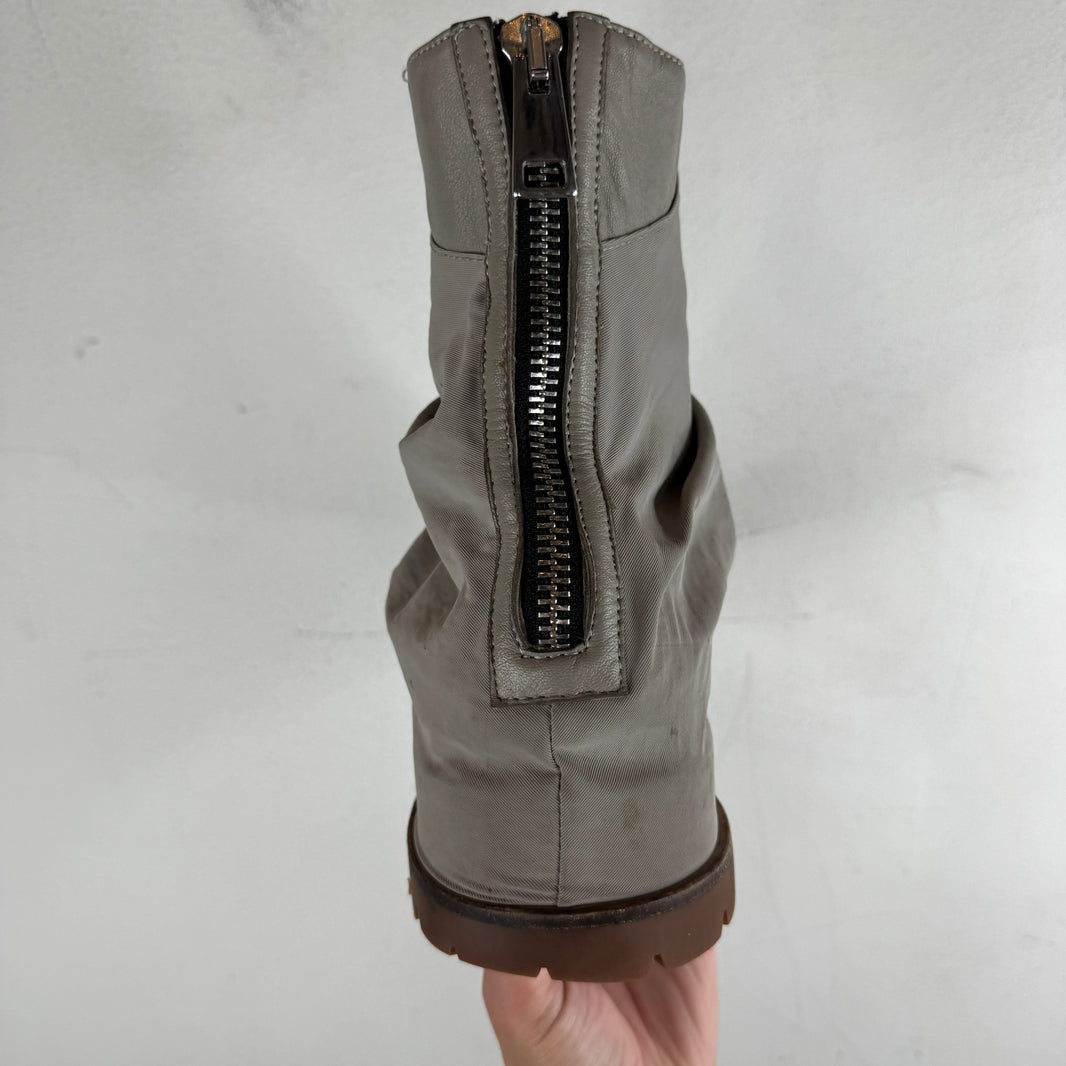 424 Gray Marathon Boots