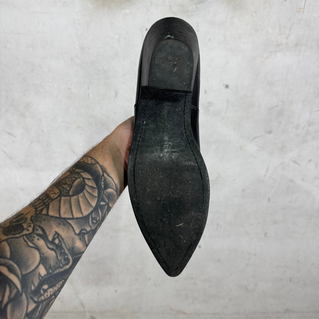 Saint Laurent Pointed Chelsea Boots
