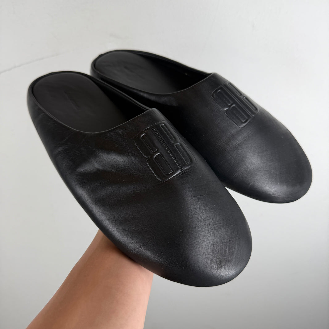 Balenciaga Chateau Leather Slippers
