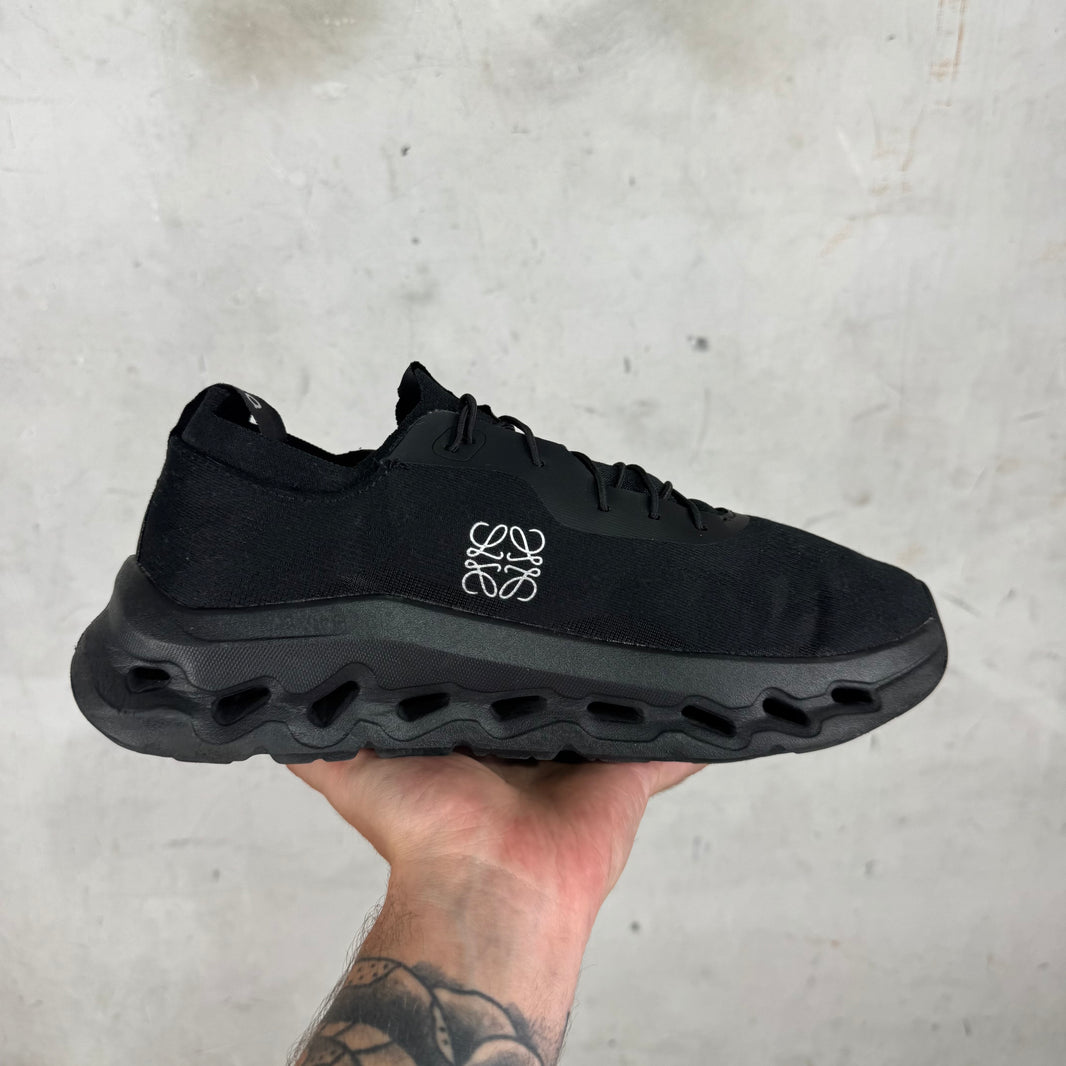 Loewe x ON Cloudtilt Black