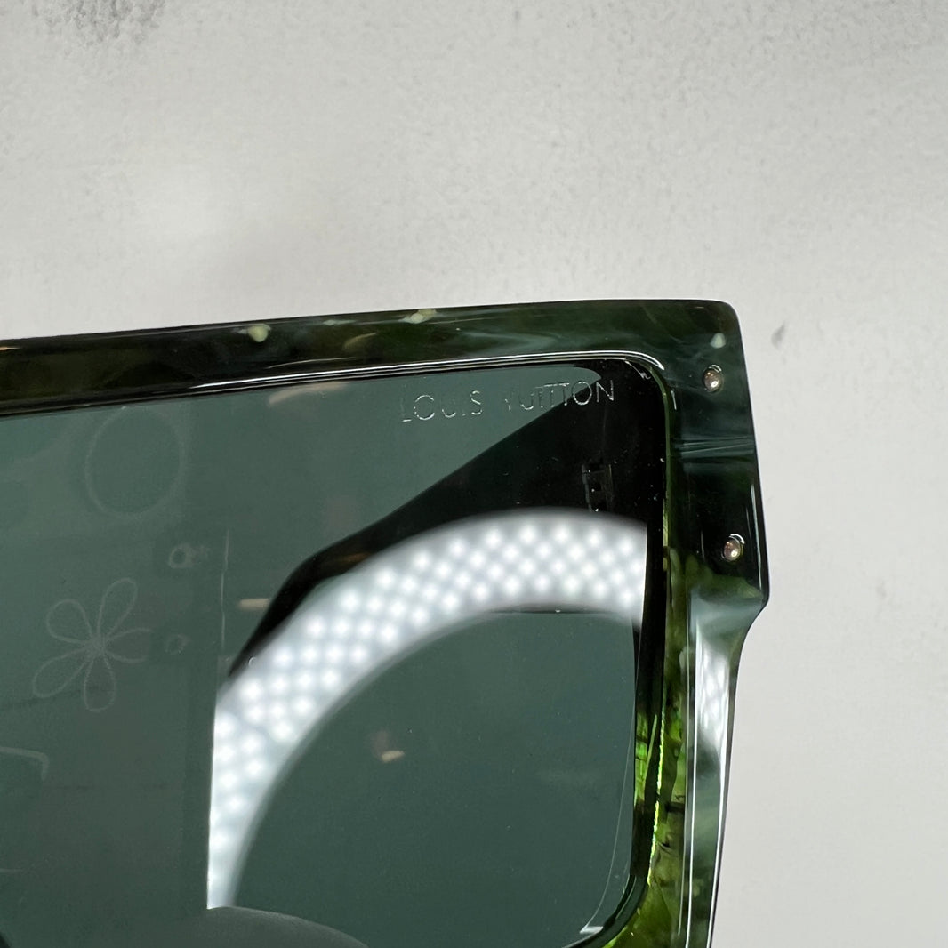 Louis Vuitton Marble Cyclone Sunglasses